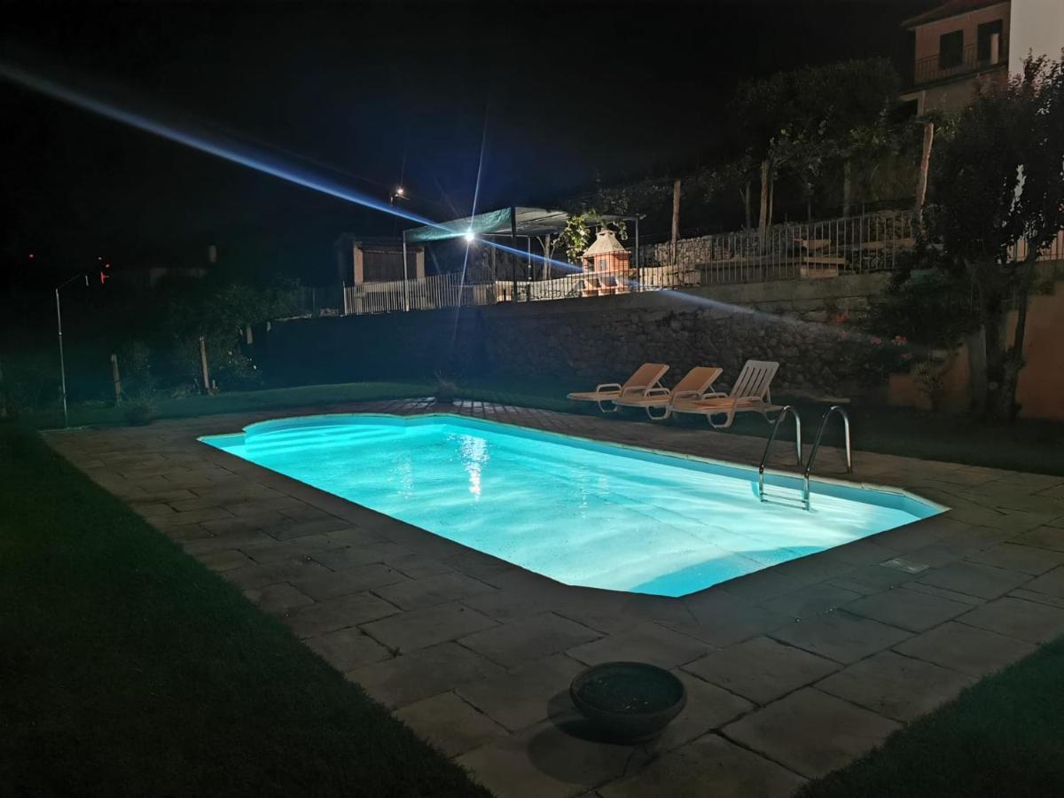 Desassossego Suites Monção Esterno foto