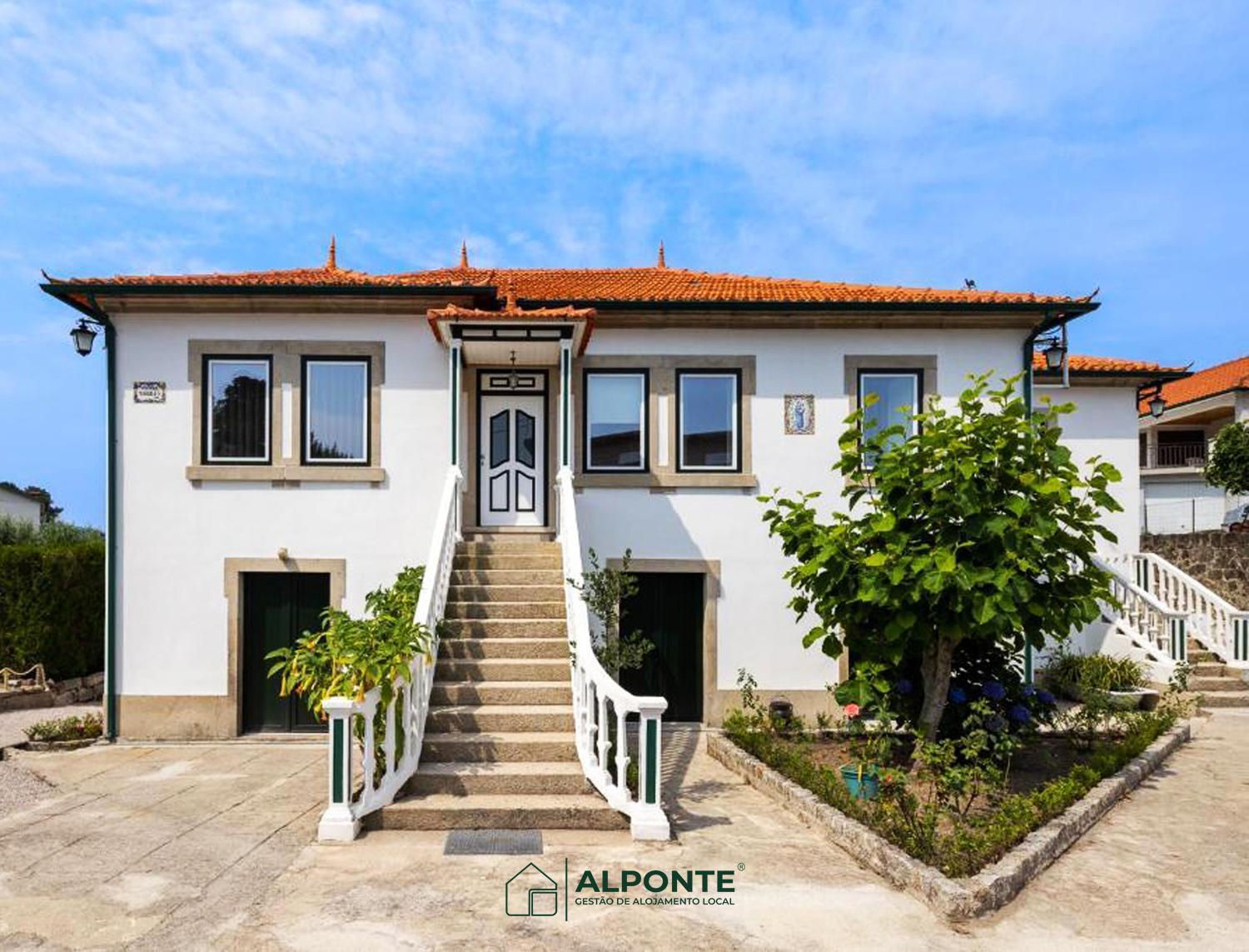 Desassossego Suites Monção Esterno foto